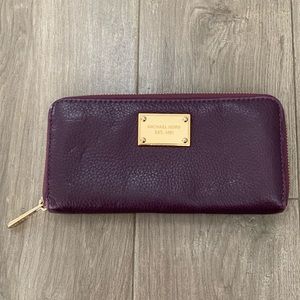 Michael Kors Saffiano Wallet